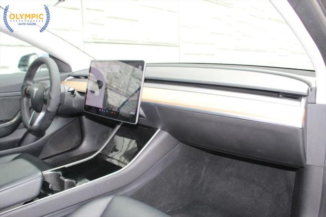 2020 Tesla Model 3 Standard Range Rear-Wheel Drive