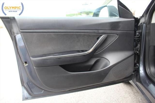 2020 Tesla Model 3 Standard Range Rear-Wheel Drive