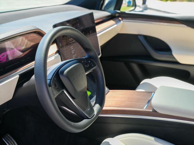 2024 Tesla Model X Long Range
