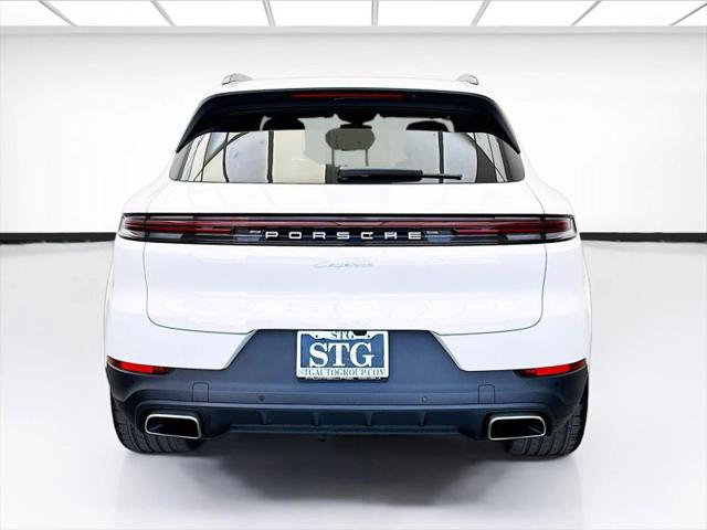 2024 Porsche Cayenne Base