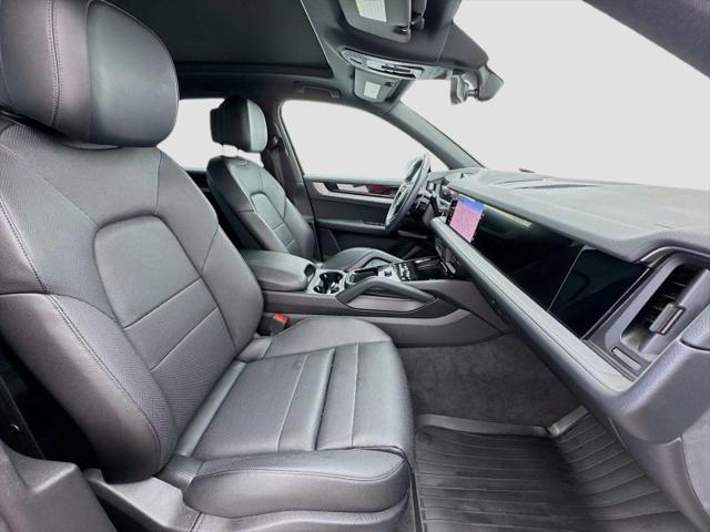 2024 Porsche Cayenne Base