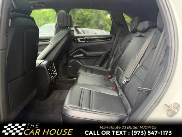 2021 Porsche Cayenne Base