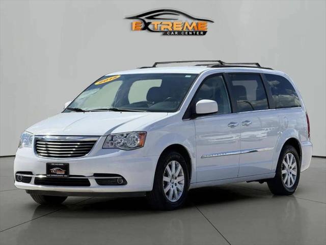2015 Chrysler Town & Country Touring for sale in Detroit, MI