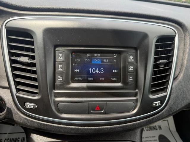 2016 Chrysler 200 Limited