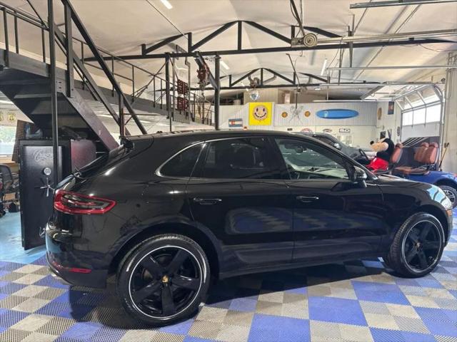 2018 Porsche Macan Base