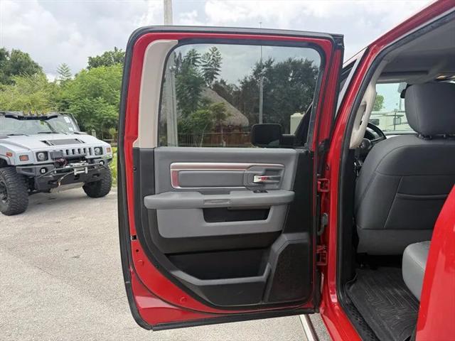 2017 Ram 1500 Big Horn Crew Cab 4x4 6'4" Box