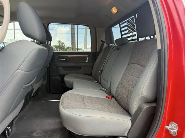 2017 Ram 1500 Big Horn Crew Cab 4x4 6'4" Box
