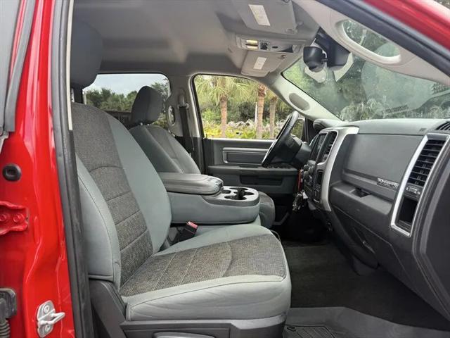 2017 Ram 1500 Big Horn Crew Cab 4x4 6'4" Box