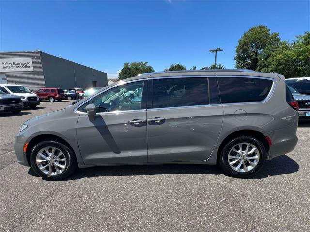 2021 Chrysler Pacifica Touring L AWD
