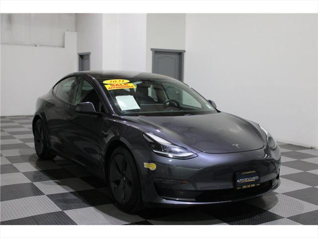 2021 Tesla Model 3 Standard Range Plus Rear-Wheel Drive