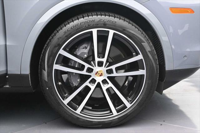 2024 Porsche Cayenne Coupe AWD