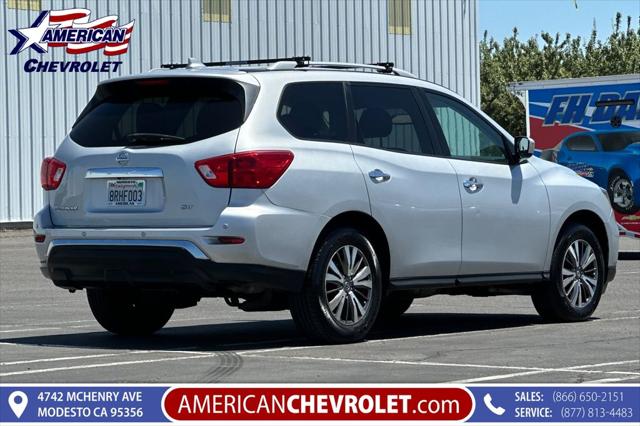 2019 Nissan Pathfinder SV