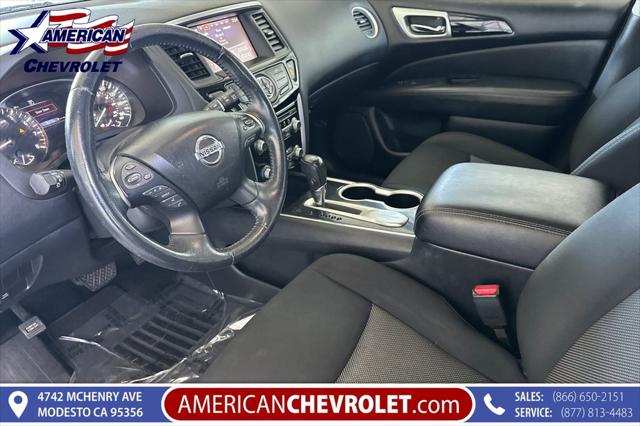 2019 Nissan Pathfinder SV