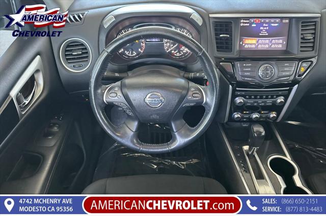 2019 Nissan Pathfinder SV