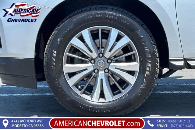 2019 Nissan Pathfinder SV