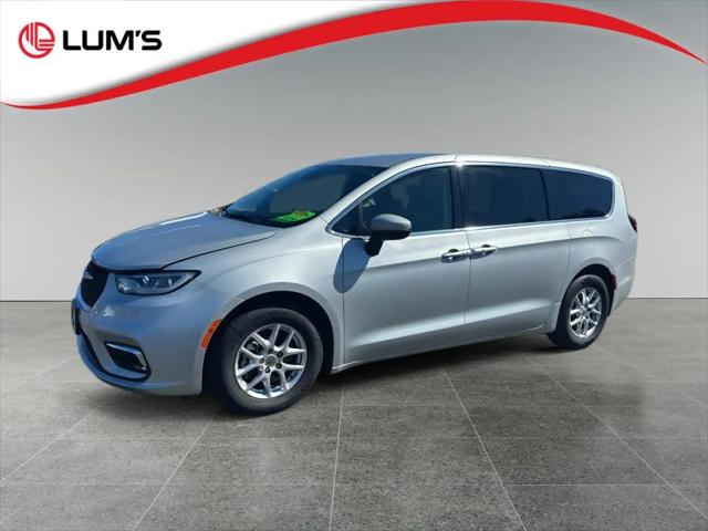 2023 Chrysler Pacifica Touring L for sale in Warrenton, OR