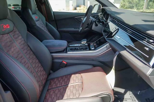 2026 Audi RS Q8 performance quattro tiptronic