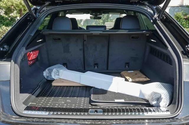 2026 Audi RS Q8 performance quattro tiptronic