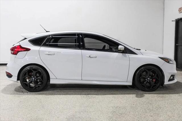 2017 Ford Focus ST