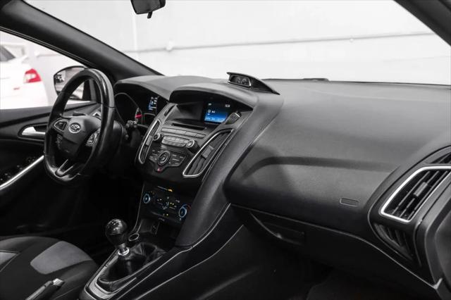 2017 Ford Focus ST