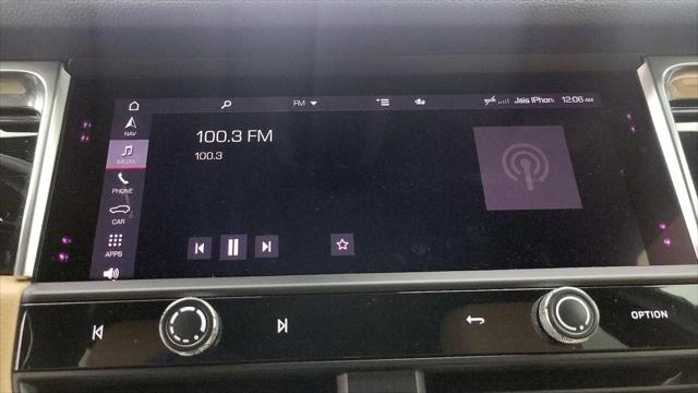 2023 Porsche Macan T