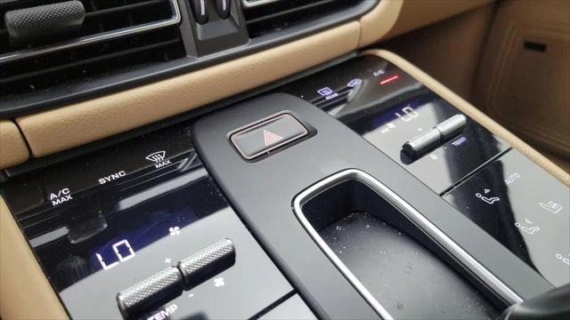 2023 Porsche Macan T
