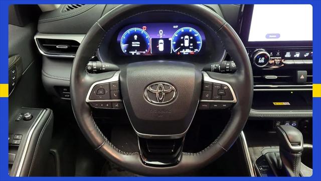 2023 Toyota Highlander Platinum