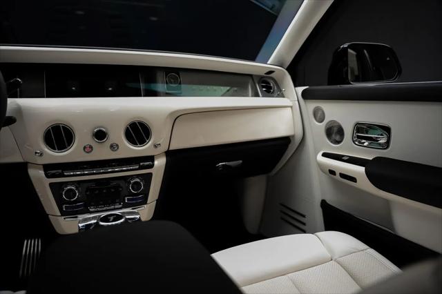 2024 Rolls-Royce Phantom Standard