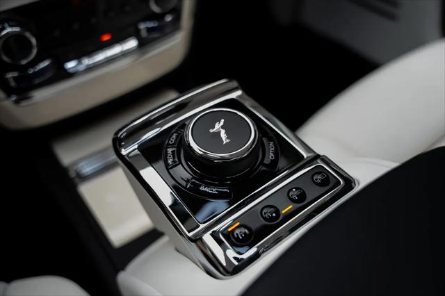 2024 Rolls-Royce Phantom Standard