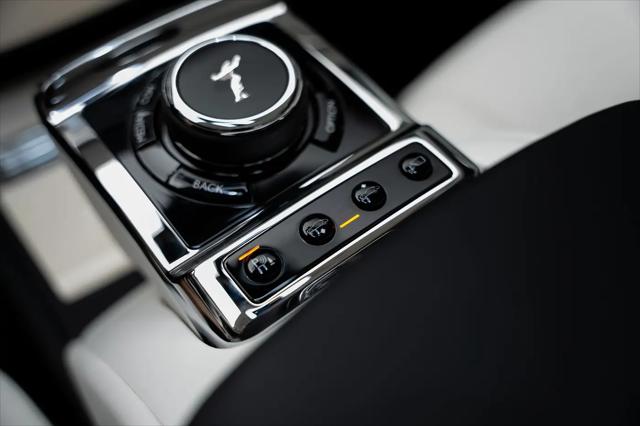 2024 Rolls-Royce Phantom Standard