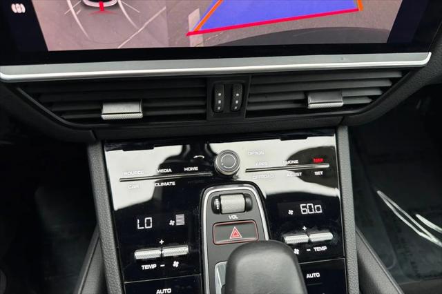 2023 Porsche Cayenne Platinum Edition