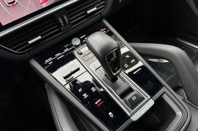2023 Porsche Cayenne Platinum Edition