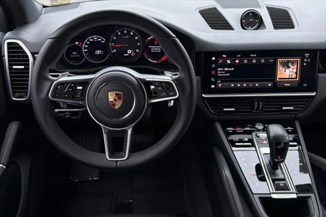 2023 Porsche Cayenne Platinum Edition