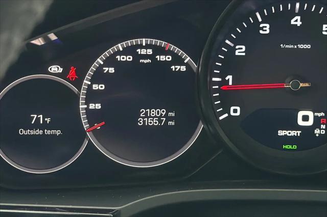 2023 Porsche Cayenne Platinum Edition