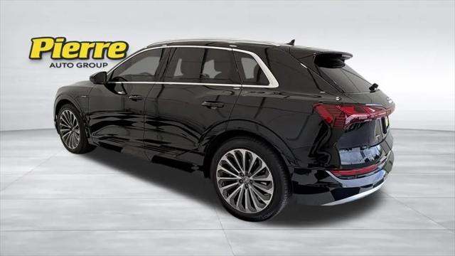 2019 Audi e-tron Premium Plus