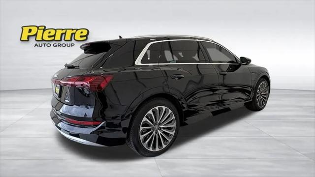2019 Audi e-tron Premium Plus