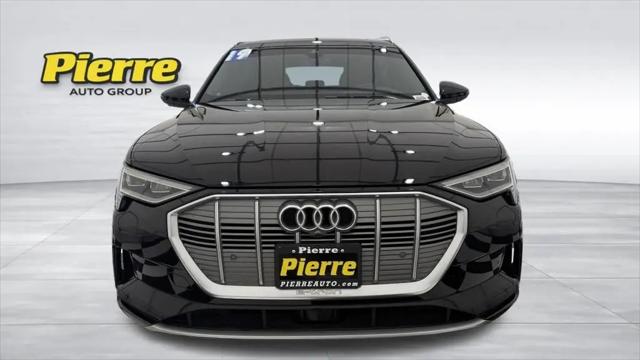 2019 Audi e-tron Premium Plus