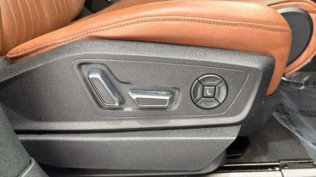 2019 Audi e-tron Premium Plus
