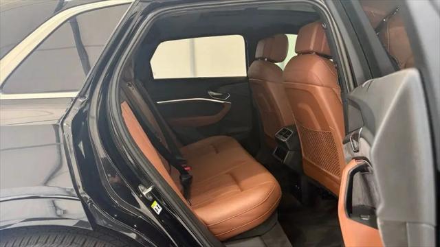 2019 Audi e-tron Premium Plus