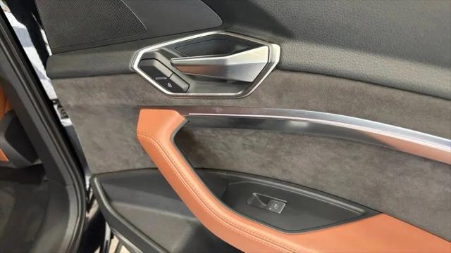 2019 Audi e-tron Premium Plus