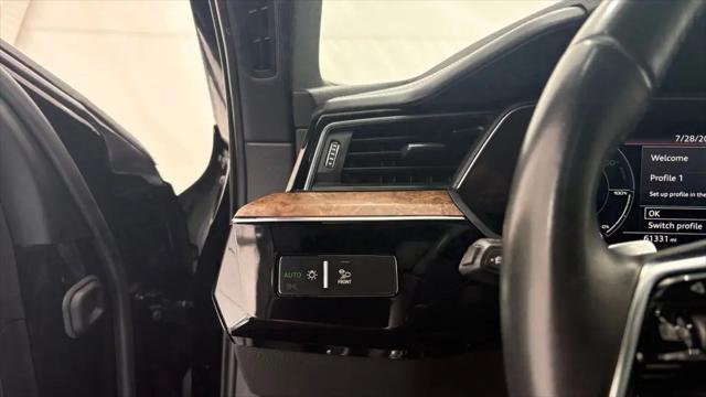 2019 Audi e-tron Premium Plus