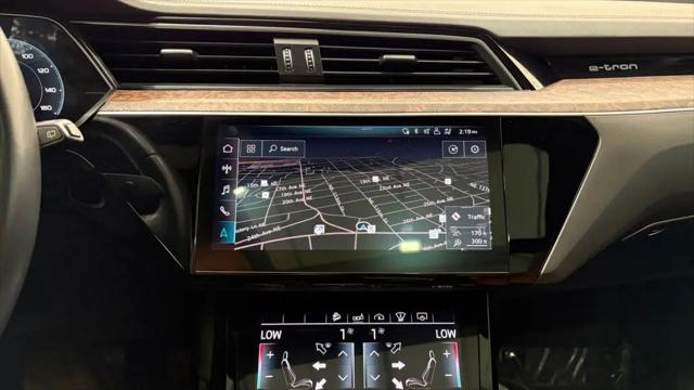 2019 Audi e-tron Premium Plus