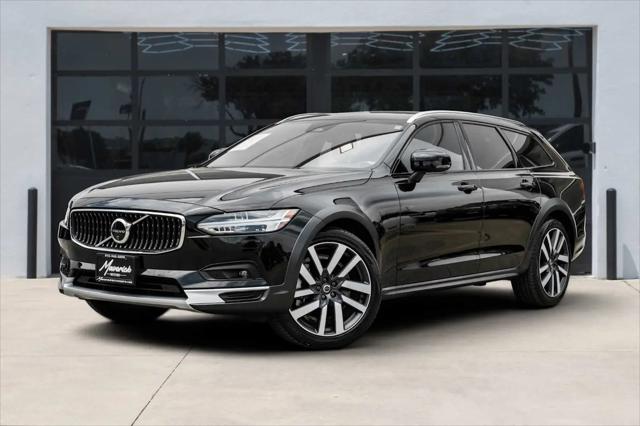 2025 Volvo V90 Cross Country Plus, B6 AWD Gas (mild hybrid) for sale in Lewisville, TX