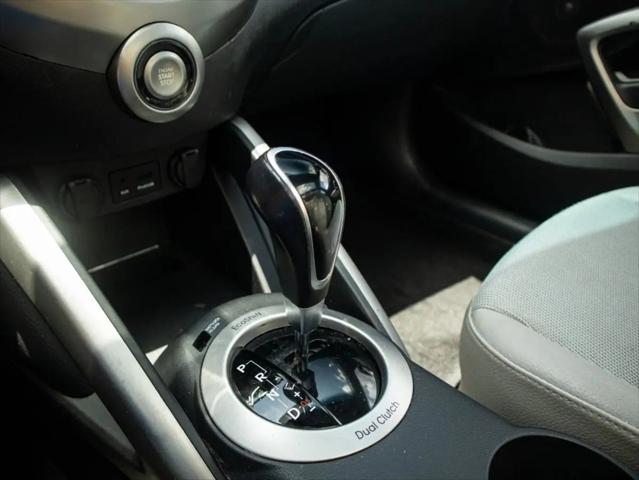 2013 Hyundai Veloster Base w/Gray