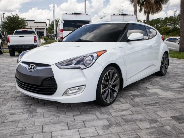 2013 Hyundai Veloster Base w/Gray