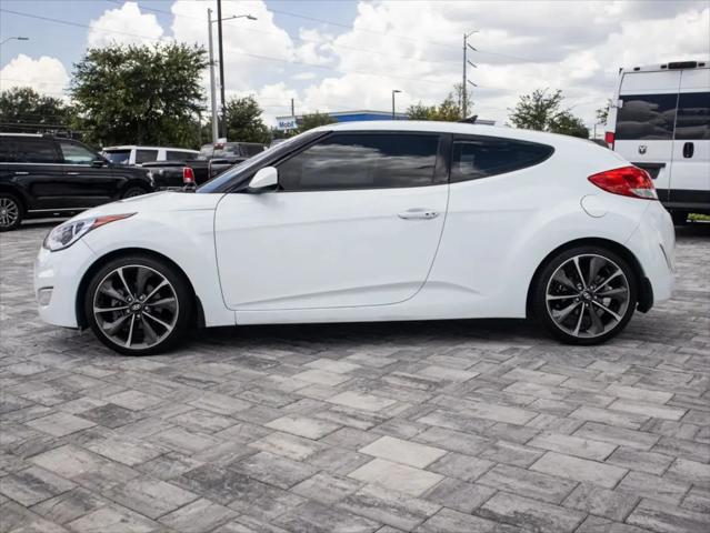 2013 Hyundai Veloster Base w/Gray