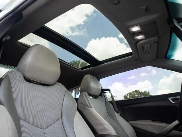 2013 Hyundai Veloster Base w/Gray
