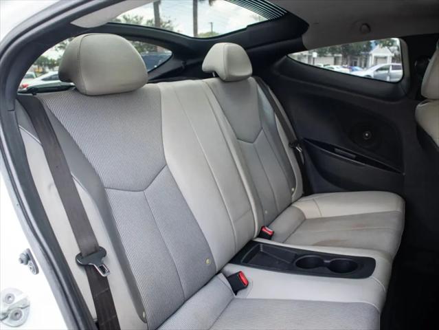 2013 Hyundai Veloster Base w/Gray