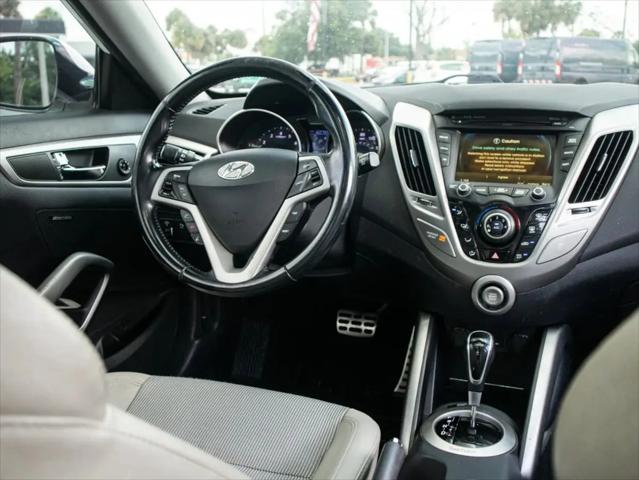 2013 Hyundai Veloster Base w/Gray