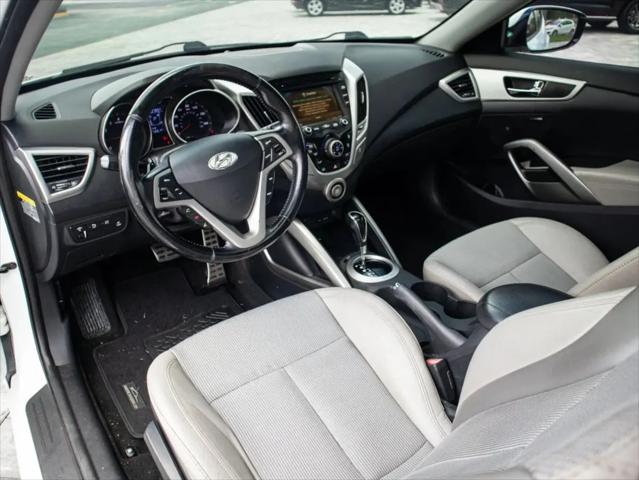 2013 Hyundai Veloster Base w/Gray